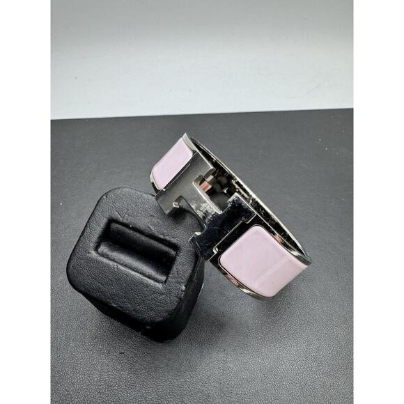 Hermes~Clic Clac H Bracelet in Pink Enamel with Silver Hardware LS(341902) - Picture 2 of 7